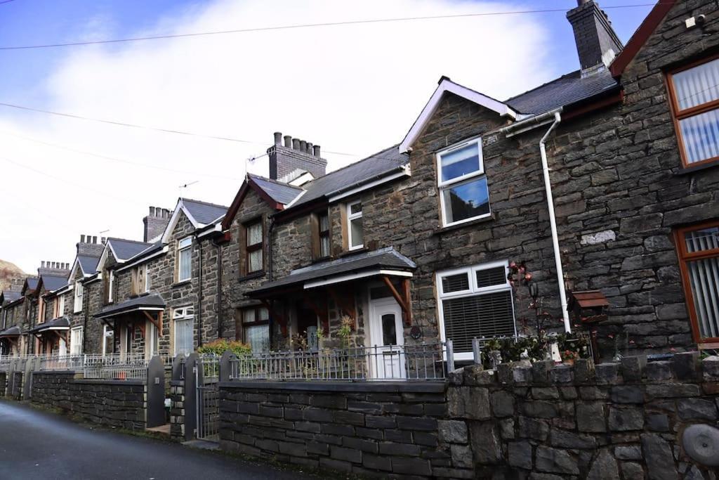 Dol Bach - Your Homely Welsh Cottage In The Heart Of Snowdonia Blaenau Ffestiniog Dış mekan fotoğraf