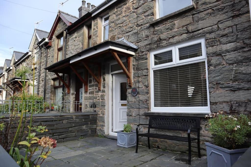 Dol Bach - Your Homely Welsh Cottage In The Heart Of Snowdonia Blaenau Ffestiniog Dış mekan fotoğraf